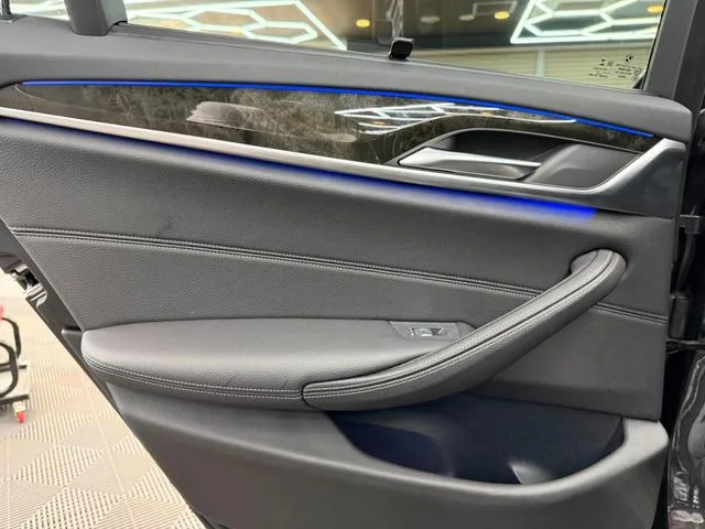 BMW 5 Series 530i TOURING M-SPORTS 2022 — миниатюра 5