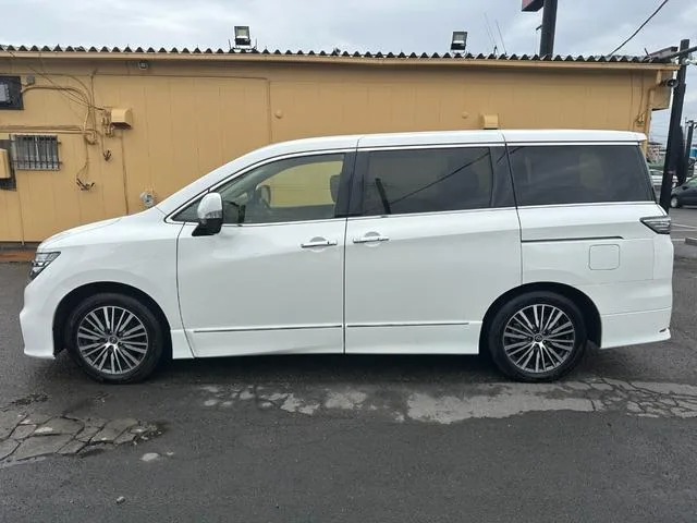 Nissan ELGRAND 250HIGHWAY STAR S 2024 — миниатюра 5