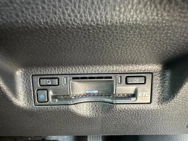Toyota SIENTA HYBRID Z 2023 — миниатюра 3