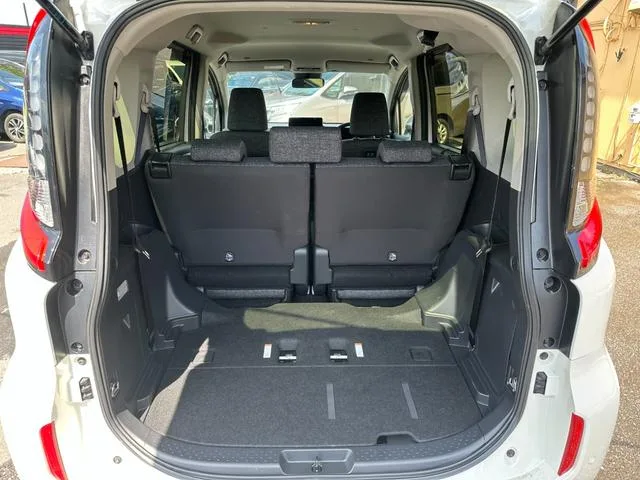 Toyota SIENTA HYBRID Z 2023 — миниатюра 5
