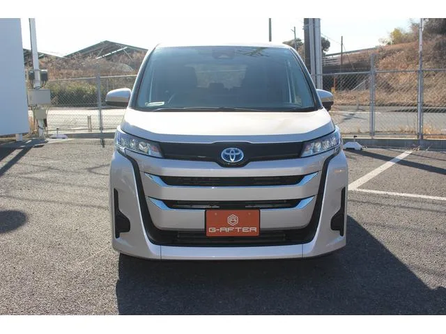 Toyota NOAH HYBRID X 2022 — миниатюра 3