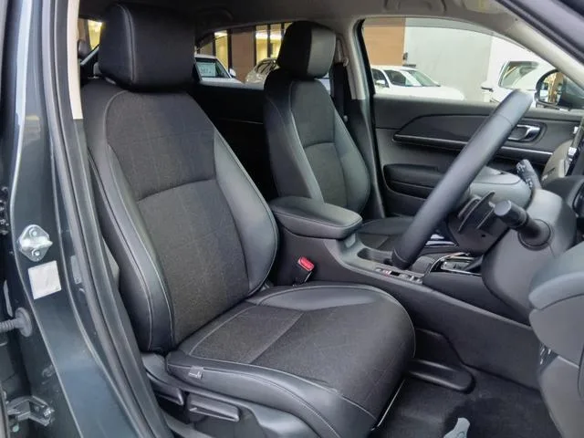Honda VEZEL E:HEV Z 2022 — миниатюра 3