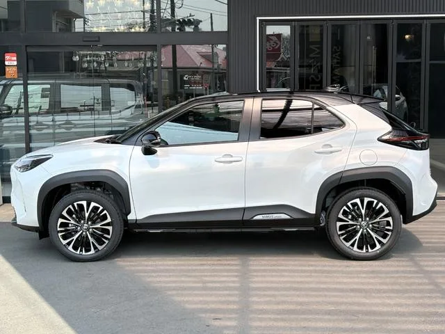 Toyota YARIS CROSS HYBRID Z 2026 — миниатюра 5