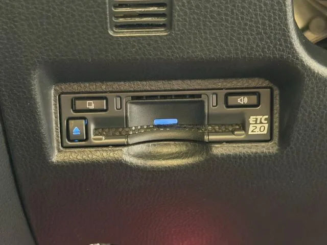 Toyota VOXY HYBRID S-Z 2022 — миниатюра 5