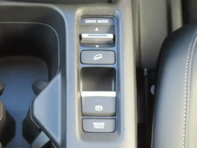 Honda VEZEL E:HEV Z 2023 — миниатюра 2