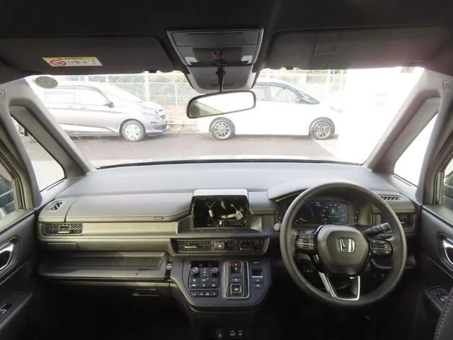 Honda STEPWAGON E:HEV SPADA 2024 — миниатюра 4