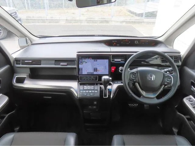 Honda STEPWAGON SPADA SPADA COOL SPIRIT HONDA SENSING 2022 — миниатюра 4