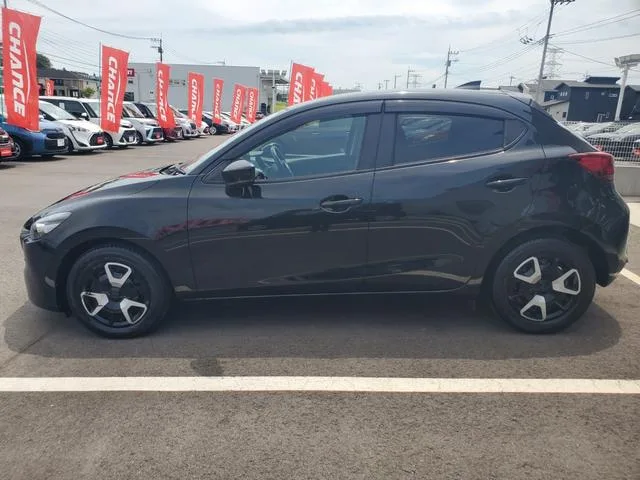 Mazda MAZDA2 15 BD 2023 — миниатюра 5