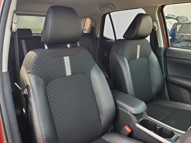 Daihatsu ROCKY PREMIUM G HEV 2022 — миниатюра 4