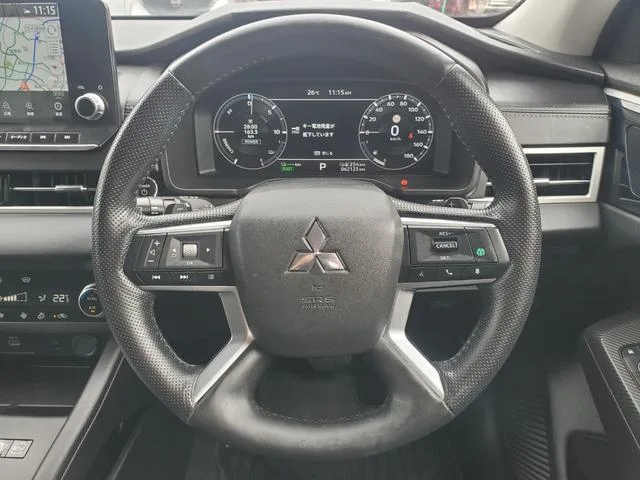 Mitsubishi OUTLANDER PHEV G 2022 — миниатюра 5