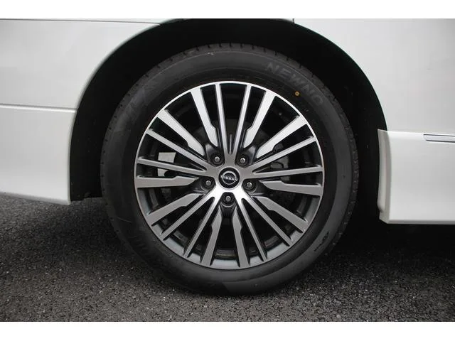 Nissan ELGRAND 250HIGHWAY STAR S 2024 — миниатюра 5