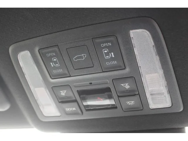 Toyota VOXY HYBRID S-Z 2023 — миниатюра 3