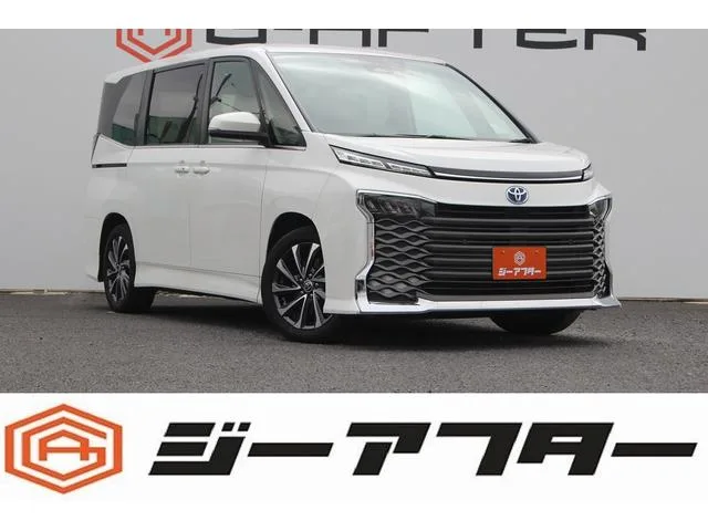 Toyota VOXY HYBRID S-Z 2023 — фото 1, купить с доставкой в Москву