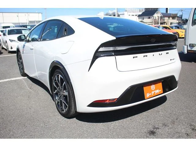 Toyota PRIUS Z 2023 — миниатюра 4