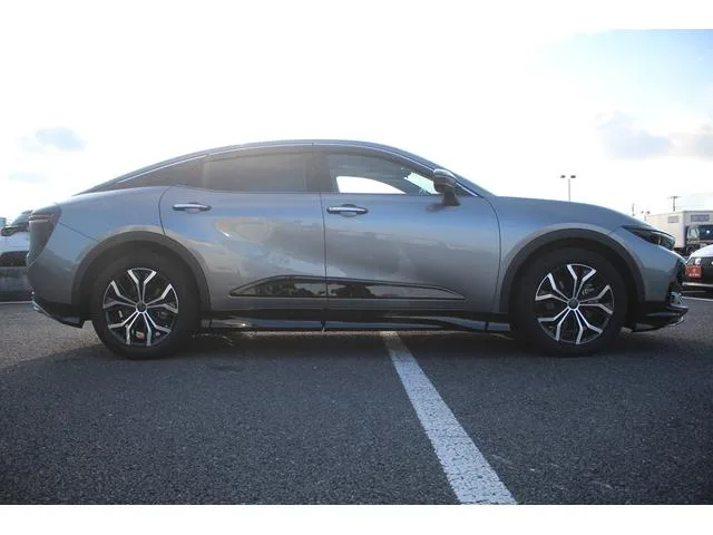 Toyota CROWN CROSSOVER G ADVANCED 2023 — миниатюра 5
