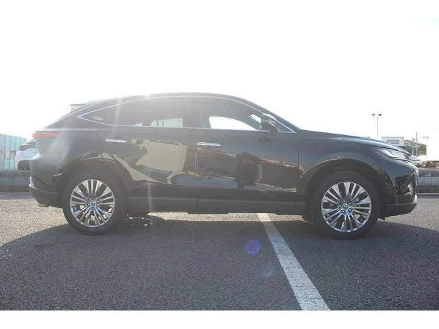Toyota HARRIER HYBRID Z LEATHER PACKAGE 2023 — миниатюра 5