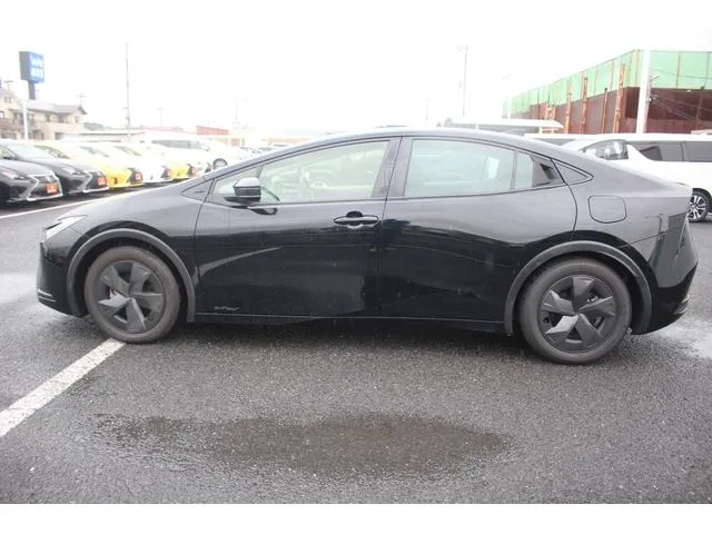 Toyota Prius U 2024 — миниатюра 4