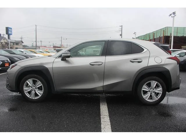 Lexus UX UX250H VERSION C 2023 — миниатюра 3
