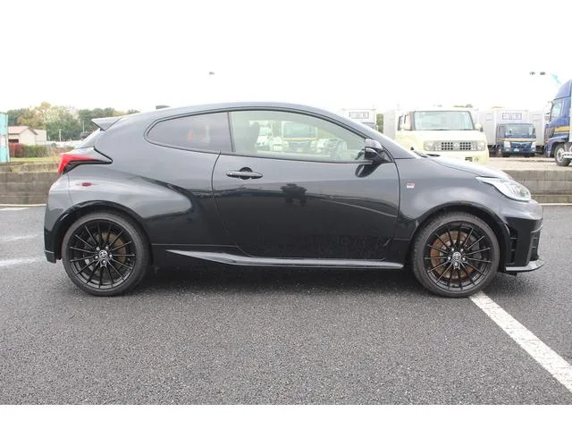 Toyota GR YARIS RZ 2025 — миниатюра 5