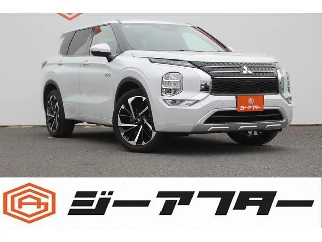 Mitsubishi OUTLANDER PHEV P 2022 — фото 1, купить с доставкой в Москву
