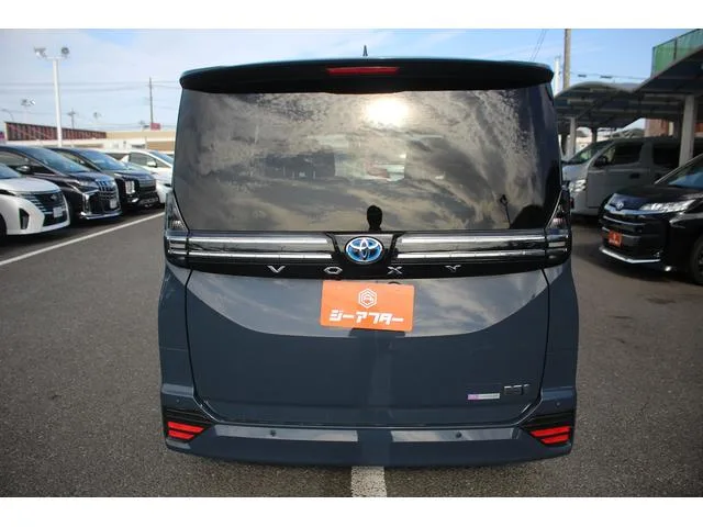 Toyota VOXY HYBRID S-Z 2023 — миниатюра 4