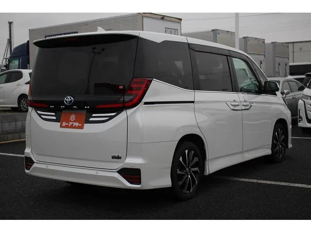 Toyota NOAH HYBRID S-Z 2022 — миниатюра 5