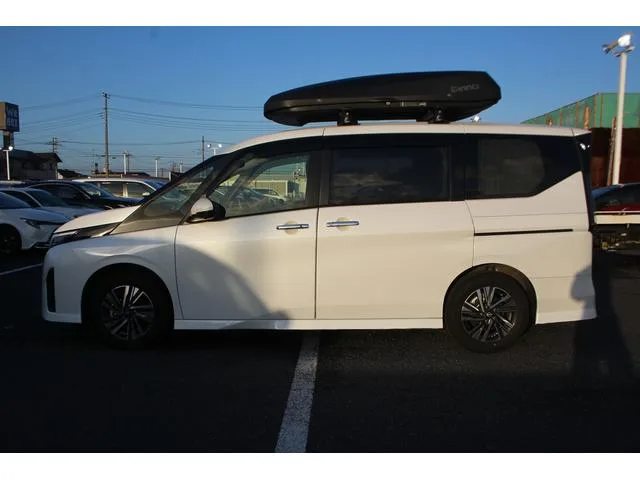 Nissan SERENA E-POWER HIGHWAY STAR V MULTI BED 2024 — миниатюра 3