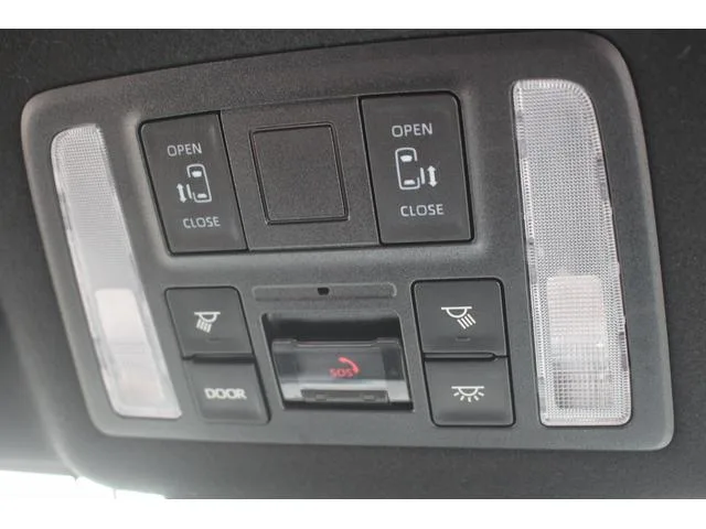 Toyota VOXY HYBRID S-Z 2022 — миниатюра 2