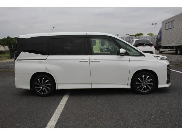 Toyota VOXY HYBRID S-Z 2022 — миниатюра 4