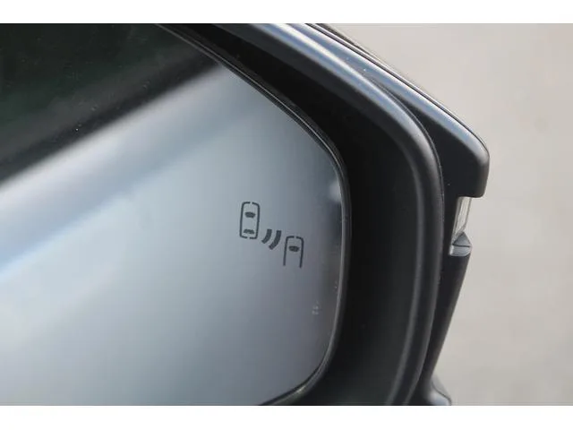 Toyota PRIUS X 2023 — миниатюра 2
