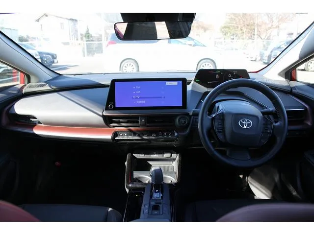 Toyota Prius Z 2023 — миниатюра 5