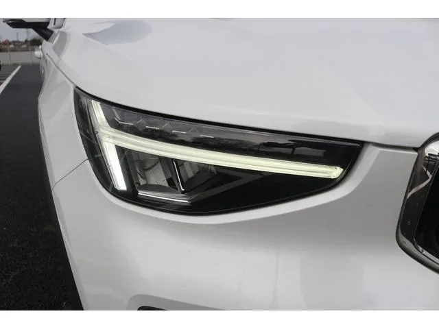 Volvo XC40 PLUS PRO B4 AWD 2022 — миниатюра 5