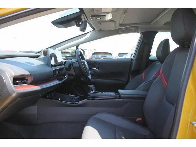 Toyota PRIUS Z 2024 — миниатюра 3