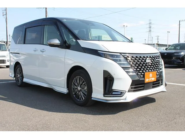 Nissan SERENA E-POWER AUTECH 2023 — миниатюра 2