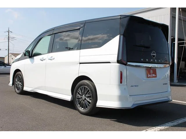 Nissan SERENA E-POWER AUTECH 2023 — миниатюра 4