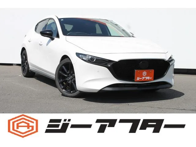 Mazda MAZDA3 FASTBACK 15S TOURING 2022 — фото 1, купить с доставкой в Москву