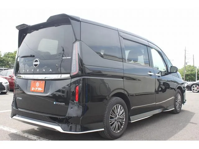 Nissan SERENA E-POWER AUTECH 2023 — миниатюра 4