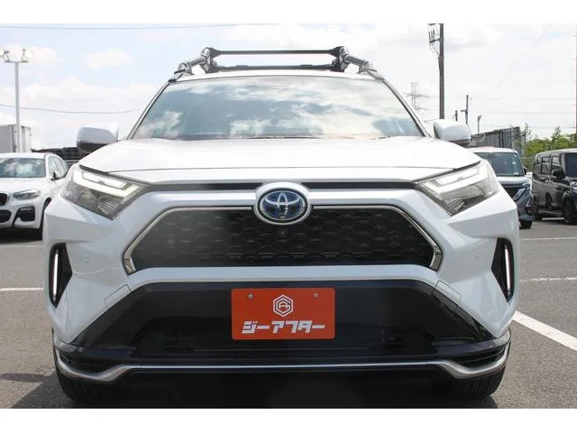 Toyota RAV4 PHV Z 2023 — миниатюра 3