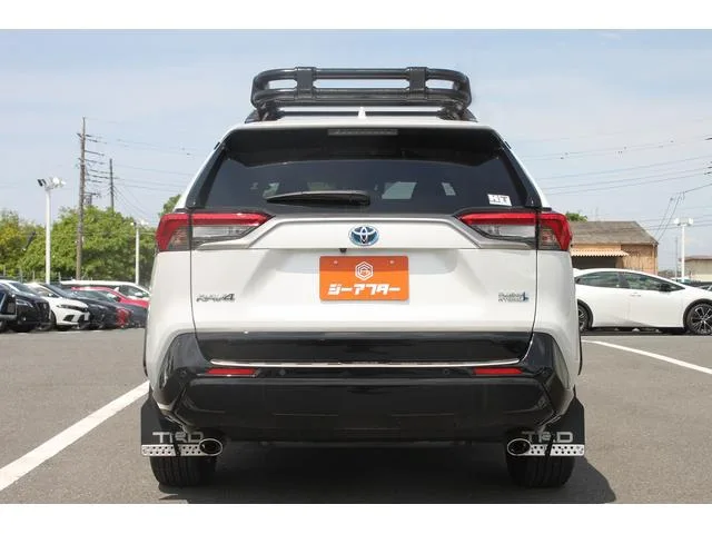 Toyota RAV4 PHV Z 2023 — миниатюра 5