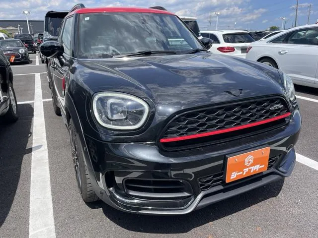 MINI MINI JOHN COOPER WORKS CROSSOVER PREMIUM PLUS PACKAGE ESSENTIAL TRIM 2023 — фото 1, купить с доставкой в Москву