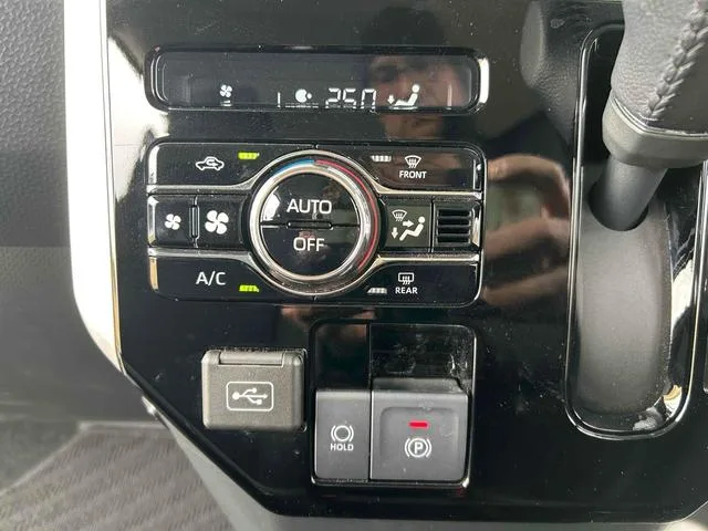 Toyota ROOMY CUSTOM G-T 2024 — миниатюра 2