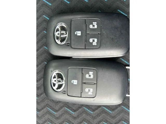 Toyota ROOMY CUSTOM G-T 2024 — миниатюра 3