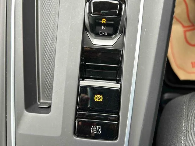 Volkswagen GOLF VARIANT TDI ACTIVE ADVANCE 2023 — миниатюра 3