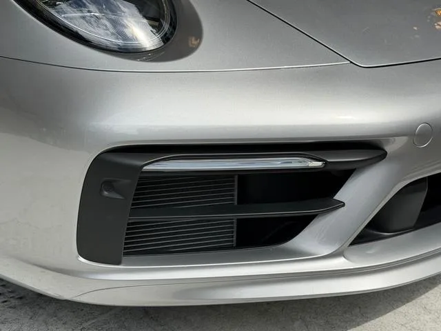 Porsche 911 2024 — миниатюра 4
