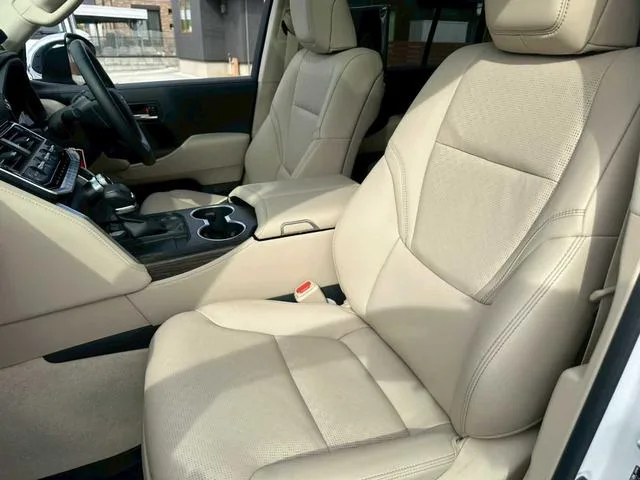 Toyota Land Cruiser ZX 2024 — миниатюра 3