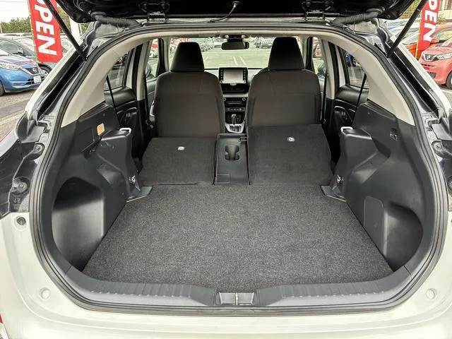 Toyota YARIS CROSS HYBRID G 2023 — миниатюра 5