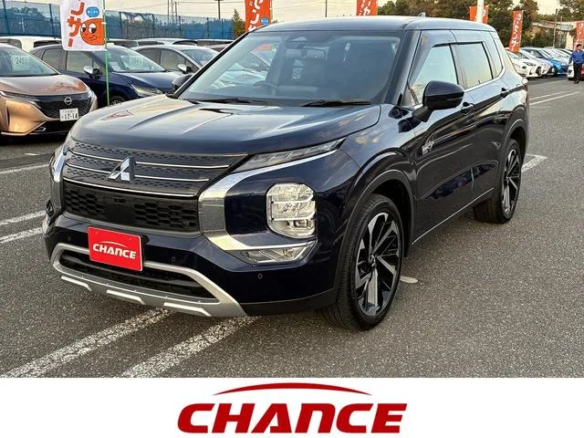 Mitsubishi OUTLANDER PHEV G 2022 — фото 1, купить с доставкой в Москву