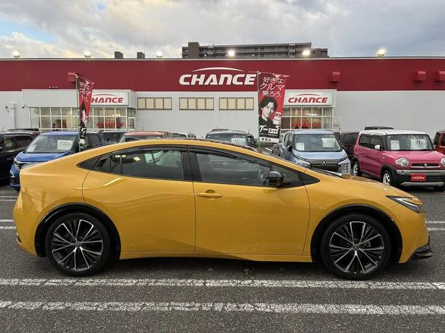Toyota Prius Z 2023 — миниатюра 3