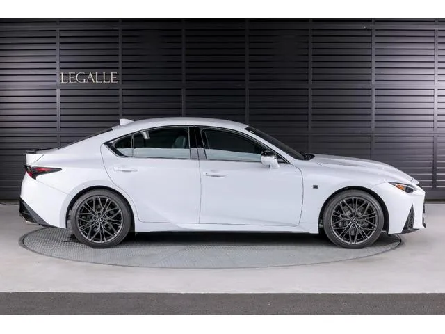 Lexus IS IS500 F SPORT PERFORMANCE 2024 — миниатюра 2