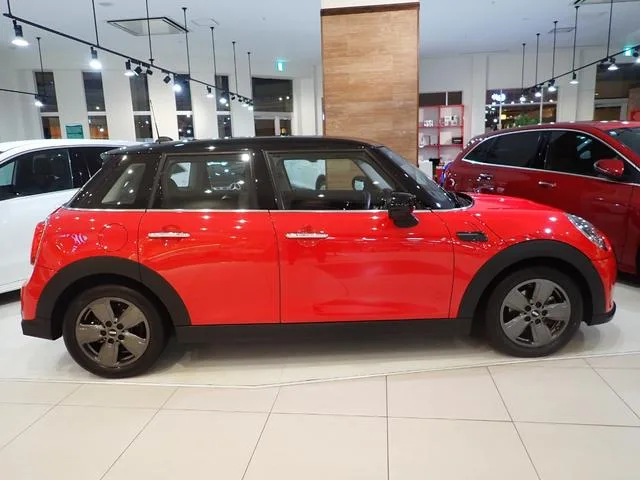 MINI MINI COOPER FIRST PACKAGE ESSENTIAL TRIM 2023 — миниатюра 5